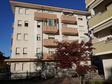 PANORAMICO APPARTAMENTO CON CANTINA E GARAGE