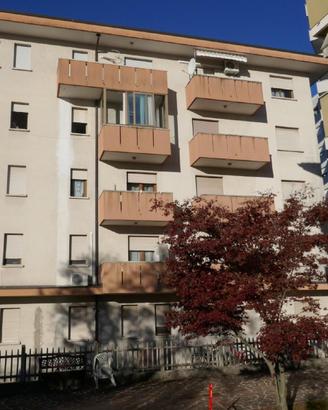 PANORAMICO APPARTAMENTO CON CANTINA E GARAGE