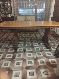 Tavolo in legno di rovere