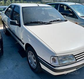 PEUGEOT 405 per ricambi usati