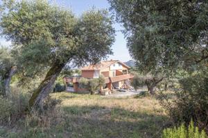VILLA SINGOLA A PALOMBARA SABINA