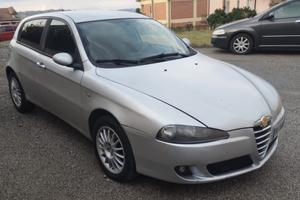 Alfa 147 1.9 120cv
