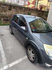 AUTO USATA Ford Fiesta anno 2005