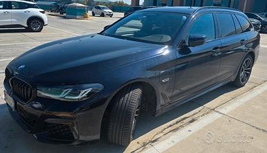 BMW 530e xDrive Touring Business