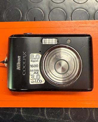 Fotocamere Nikon, Polaroid, Kodak, Canon, Corolla