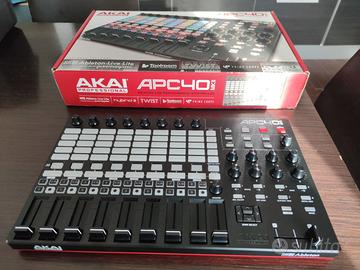 Akai APC 40 mk2