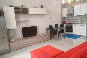 Appartamento centrale di fronte al porto turistico