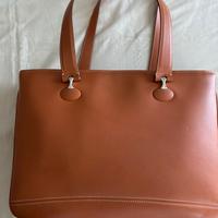 Borsa a spalla in pelle colore cuoio