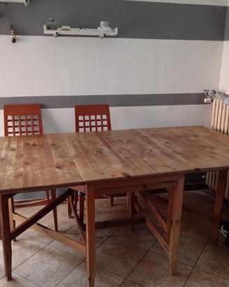 Tavolo in legno allungabile