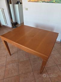 Tavolo anni 90 in legno ciliegio