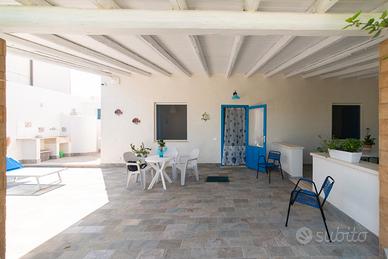 Villetta a pochi passi dal mare