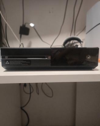 XBOX ONE 512 GB