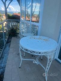 Tavolo da esterno vinatge