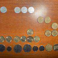 Gruppo di 52 MONETE LIRE ITALIANE