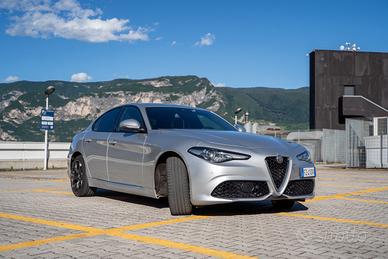 ALFA ROMEO GIULIA VELOCE Q4 210 CV DIESEL