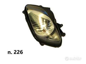 Faro anter. sx Suzuki Burgman 650(n. 226)
