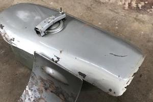 Serbatoi + sportellino vespa Gs