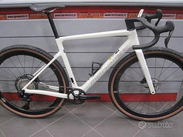 MEGAMO SILK SLR GRAVEL SH GRX NEW Di2 12V DISC M