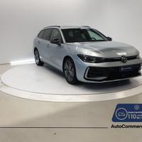 Volkswagen Passat 1.5 eTSI 150CV ACT DSG R-Li...