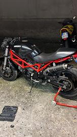 Ducati Monster 695