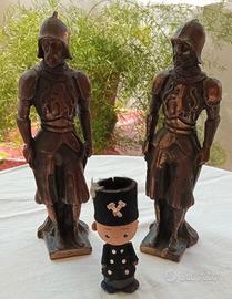 Due soldatini anni '70 e uno in feltro