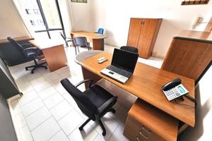 Ufficio Arredato con Fibra e Parcheggio - Pronto