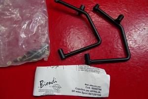 ATTACCHI PARABREZZA BIONDI APRILIA