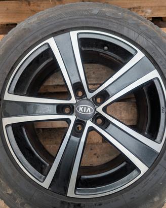 Cerchi Mak con logo Kia