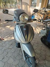 Beverly 300 tourer 2012 ricambi