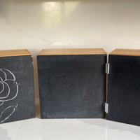 Insieme di pensili per cucina o camera bambini