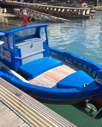 Gozzo di legno a motore 