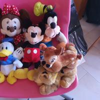 FAMIGLIA DISNEY E CUCCIOLI