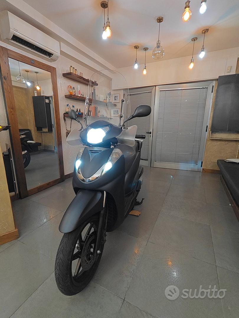 Honda  sh300