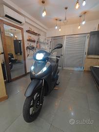 Honda  sh300