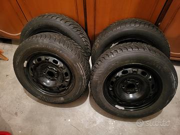 Gomme invernali 165/70 R14 con cerchi WW Polo