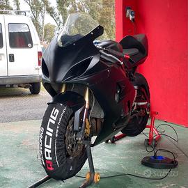 Gsxr 750 pronto pista