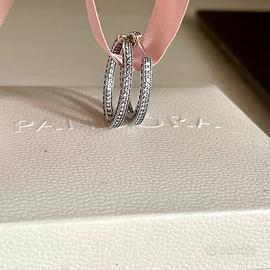 Pandora Orecchini a cerchio Cuori scintillanti