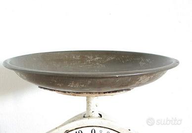 bilancia vintage tenuta perfettamente 