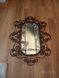 specchio ferro battuto