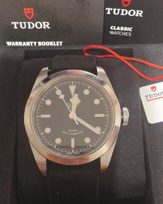 Tudor Black Bay 41 Heritage 79540 nero