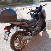 Honda integra 750