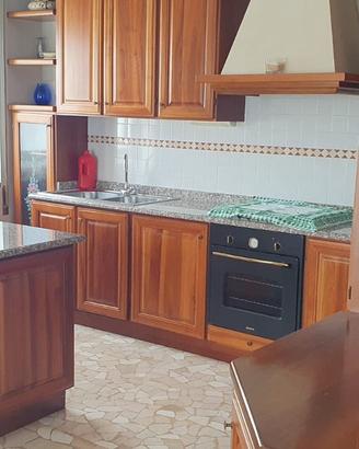 cucina in legno massello