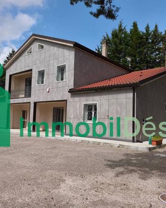 Villa di 357 m² con più di 5 locali a Vaglio Basil