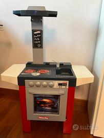 Cucina giocattolo miele