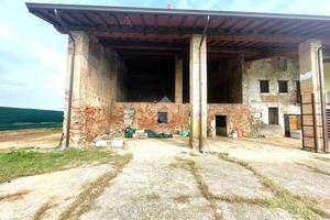 RUSTICO A CASTREZZATO