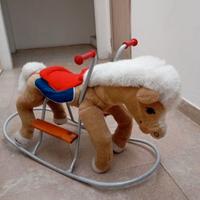 Cavallo a dondolo