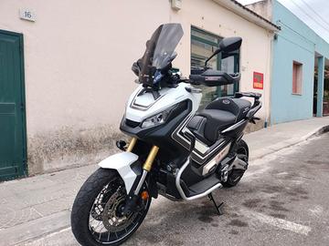 honda x-adv 750 Full optional