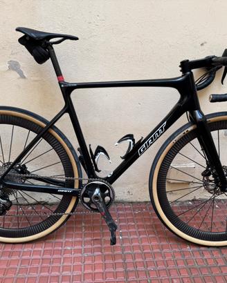 Bici Giant TCX – taglia M/L (55 cm)