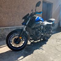 YAMAHA MT-07