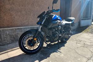 YAMAHA MT-07